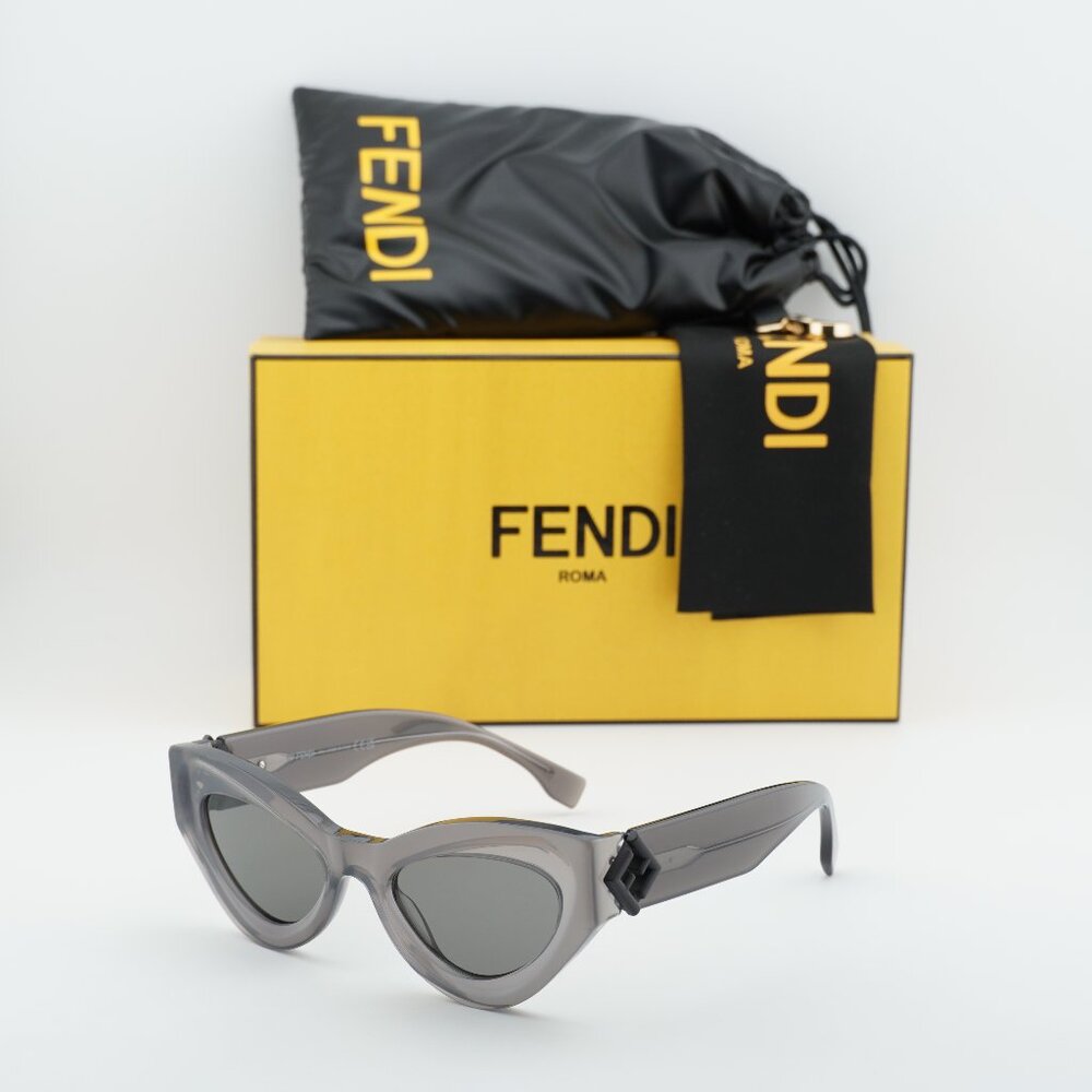 Fendi FE40146I 20A Cat Eye Sunglasses - Grey/Smoke